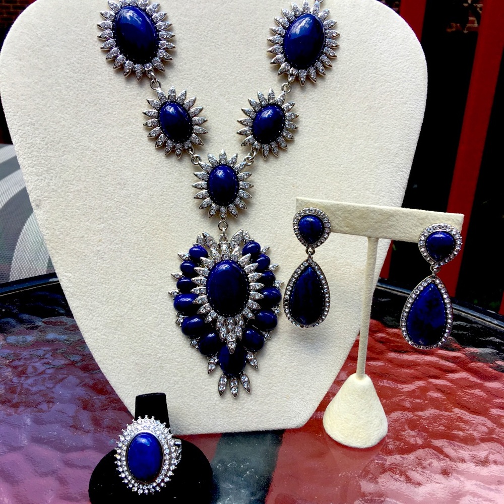 LAPIS LAZULI